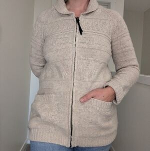 Aritzia Fisherman Core Cable Knit Zip Up Wool Cardigen Beige Size Small